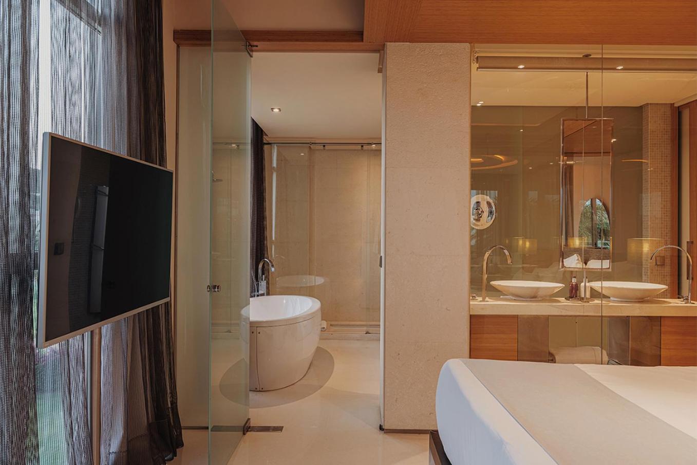 Grand Corner Suite with Large Terrace, Sea View, Exterior Bathtub & SPA access,1588058194:JPEG